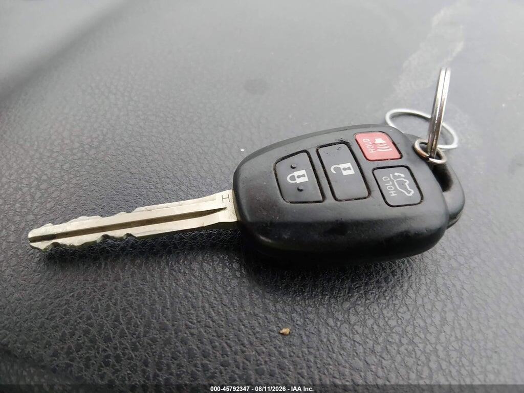 2T3RFREV4GW455521 2016 TOYOTA RAV4 photo no. 11