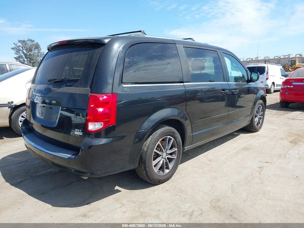 2C4RDGCG5HR856747 2017 DODGE GRAND CARAVAN photo no. 4