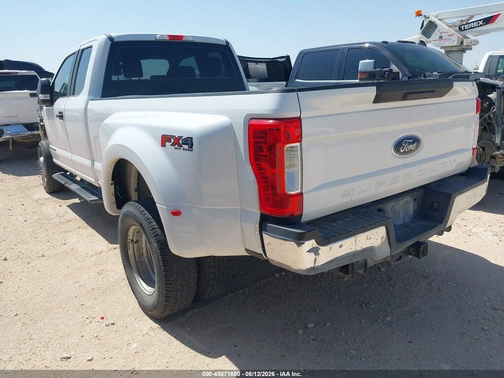 1FT8X3DTXHED85084 2017 FORD F-350 photo no. 3