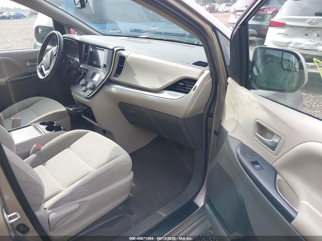5TDKZ3DC1HS873396 2017 TOYOTA SIENNA photo no. 5