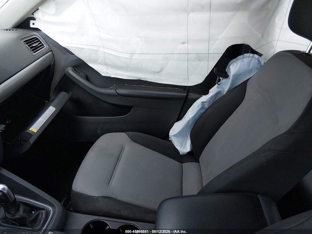 3VW2B7AJ1HM247214 2017 VOLKSWAGEN JETTA photo no. 5