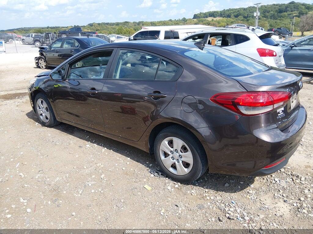 3KPFK4A74HE009486 2017 KIA FORTE photo no. 3