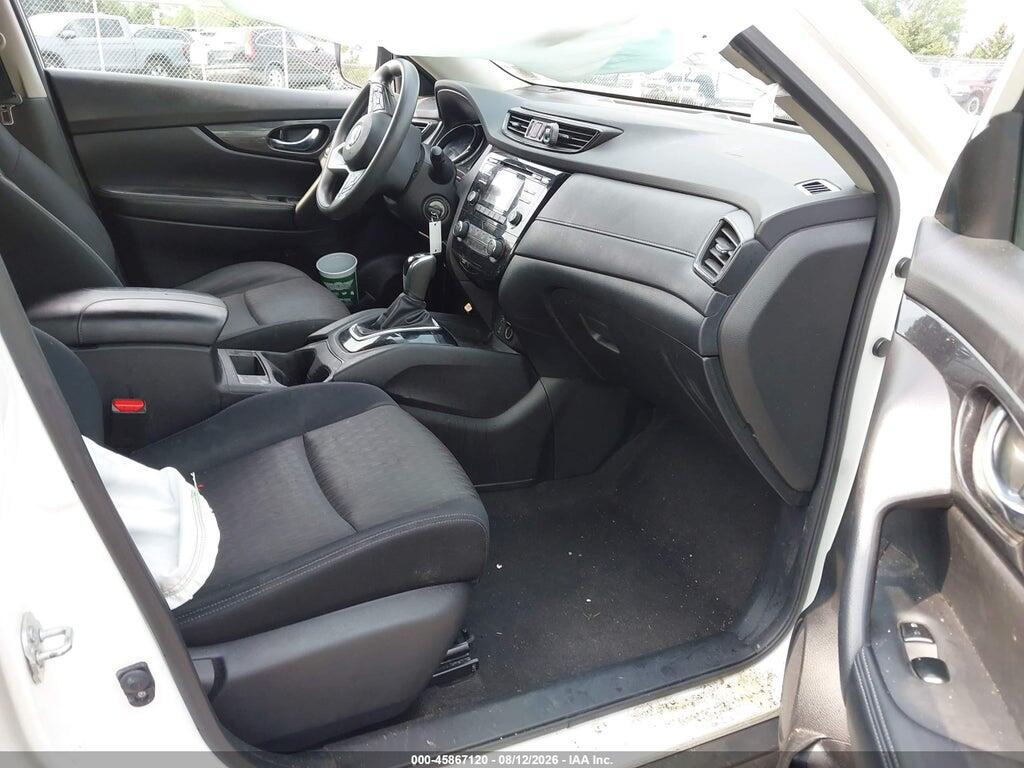 JN8AT2MV7HW006288 2017 NISSAN ROGUE photo no. 5