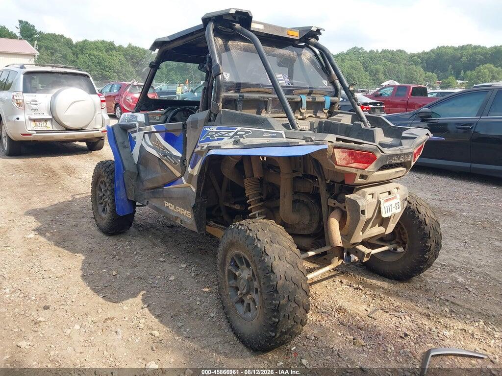 3NSVDE990HF928640 2017 POLARIS RZR photo no. 3