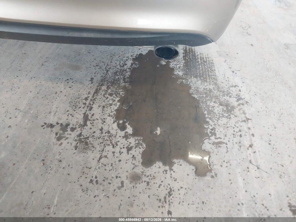 4T1BF1FK0HU774335 2017 TOYOTA CAMRY photo no. 6