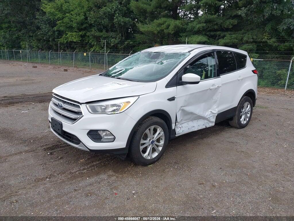 1FMCU0GD2HUD85992 2017 FORD ESCAPE photo no. 2