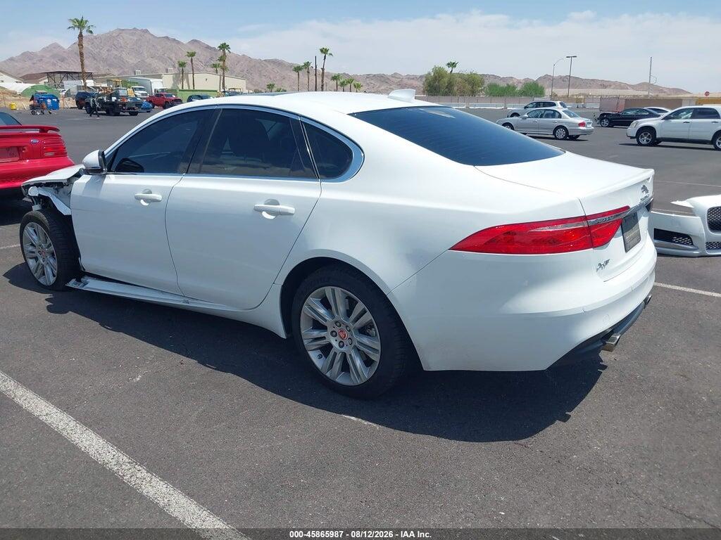 SAJBD4BVXHCY44572 2017 JAGUAR XF photo no. 3