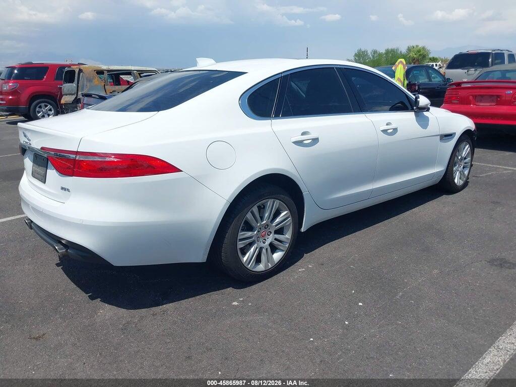 SAJBD4BVXHCY44572 2017 JAGUAR XF photo no. 4