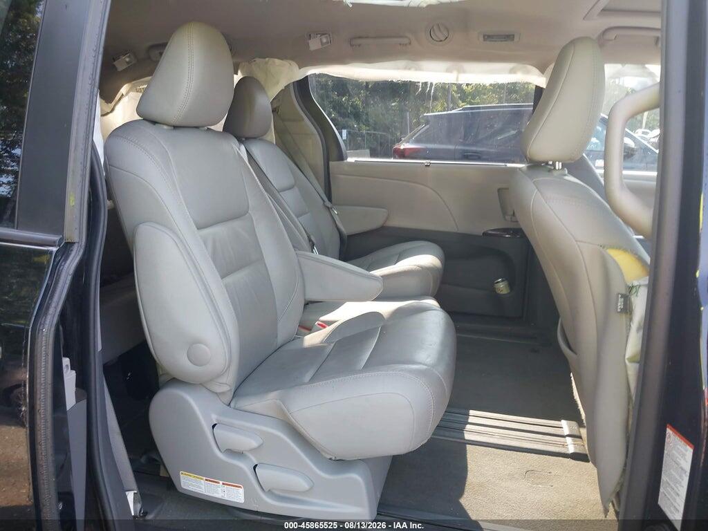 5TDYZ3DC5HS813809 2017 TOYOTA SIENNA photo no. 8