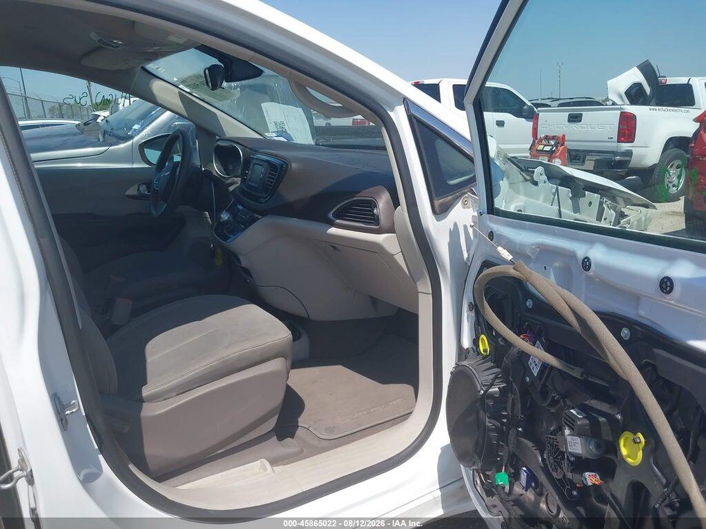 2C4RC1DG6HR695033 2017 CHRYSLER PACIFICA photo no. 5