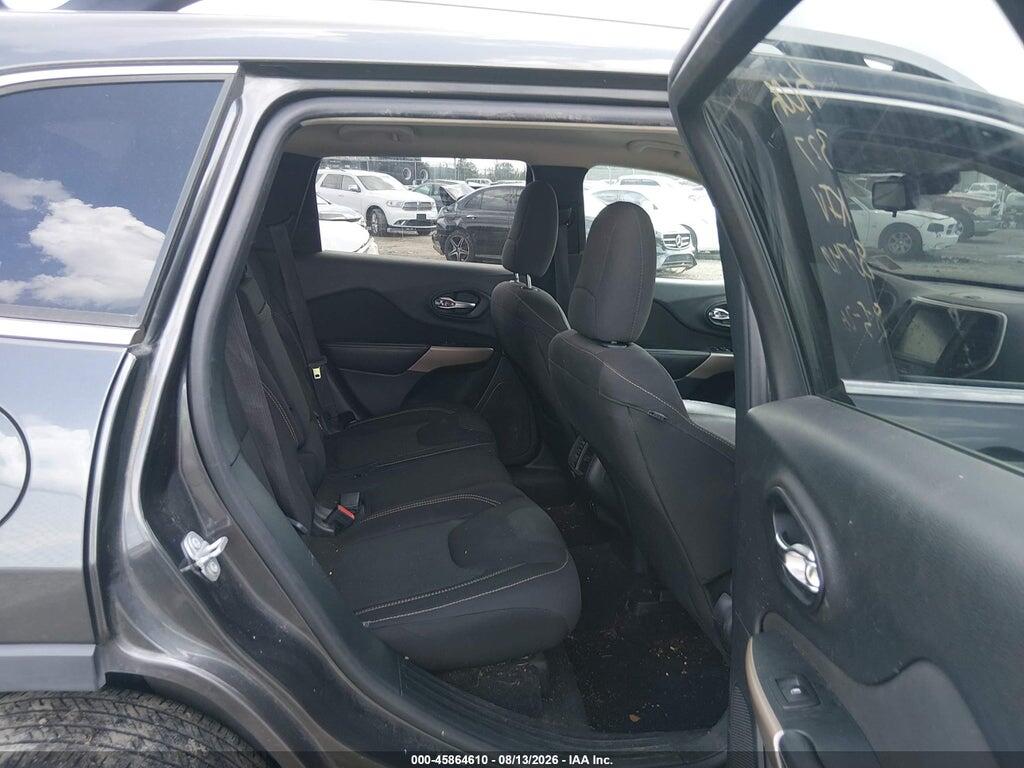 1C4PJLCS1HW592995 2017 JEEP CHEROKEE photo no. 8