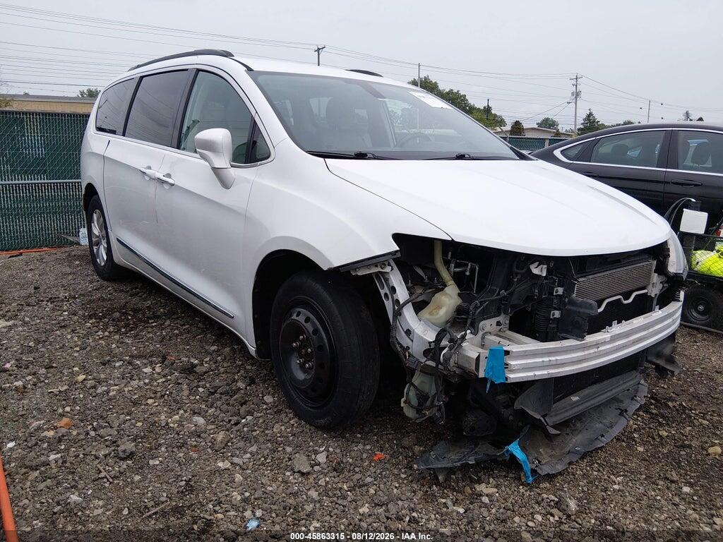 2C4RC1BG2HR569139 2017 CHRYSLER PACIFICA photo no. 1