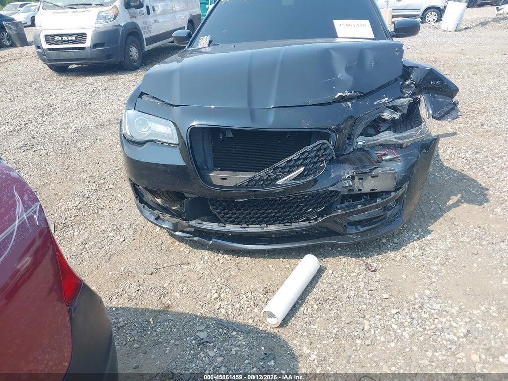 2C3CCAAG6HH593736 2017 CHRYSLER 300 photo no. 12