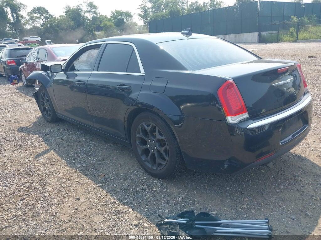2C3CCAAG6HH593736 2017 CHRYSLER 300 photo no. 3