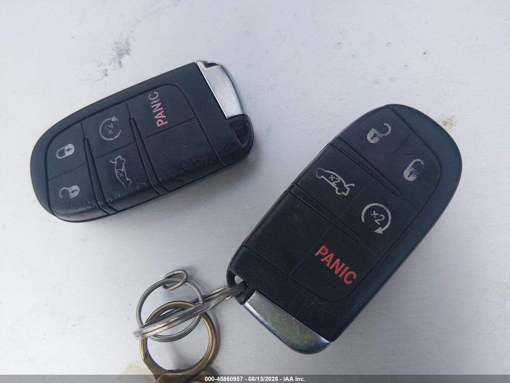 2C3CCAKG9HH665141 2017 CHRYSLER 300C photo no. 11