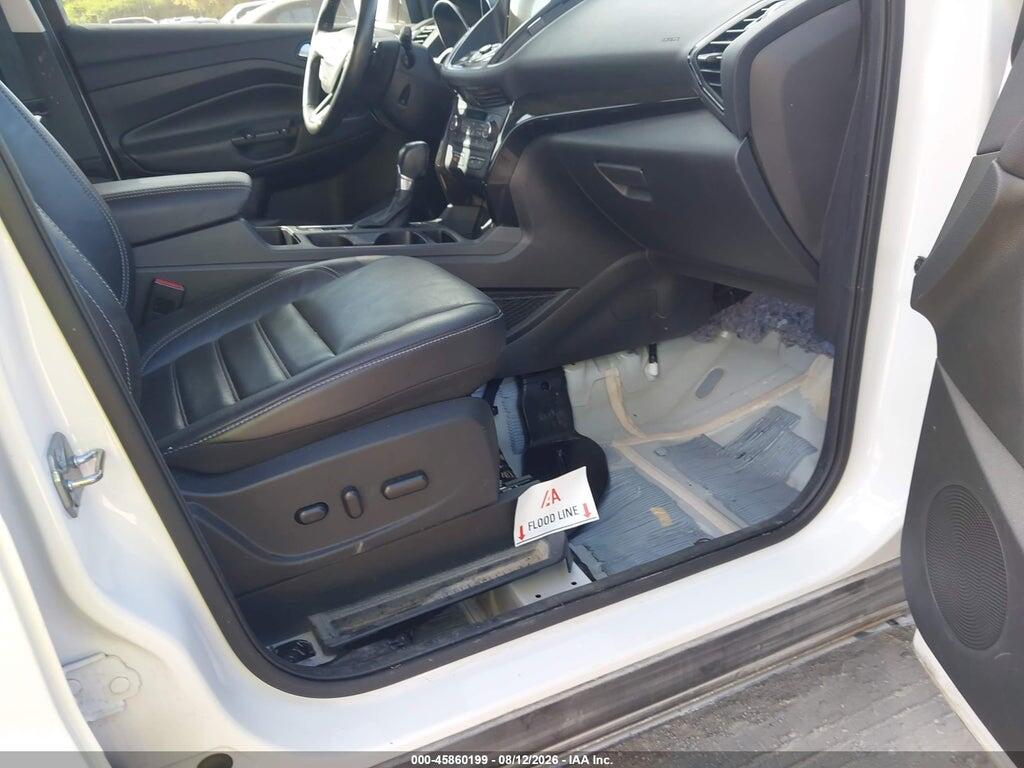 1FMCU0JD2HUD84446 2017 FORD ESCAPE photo no. 6