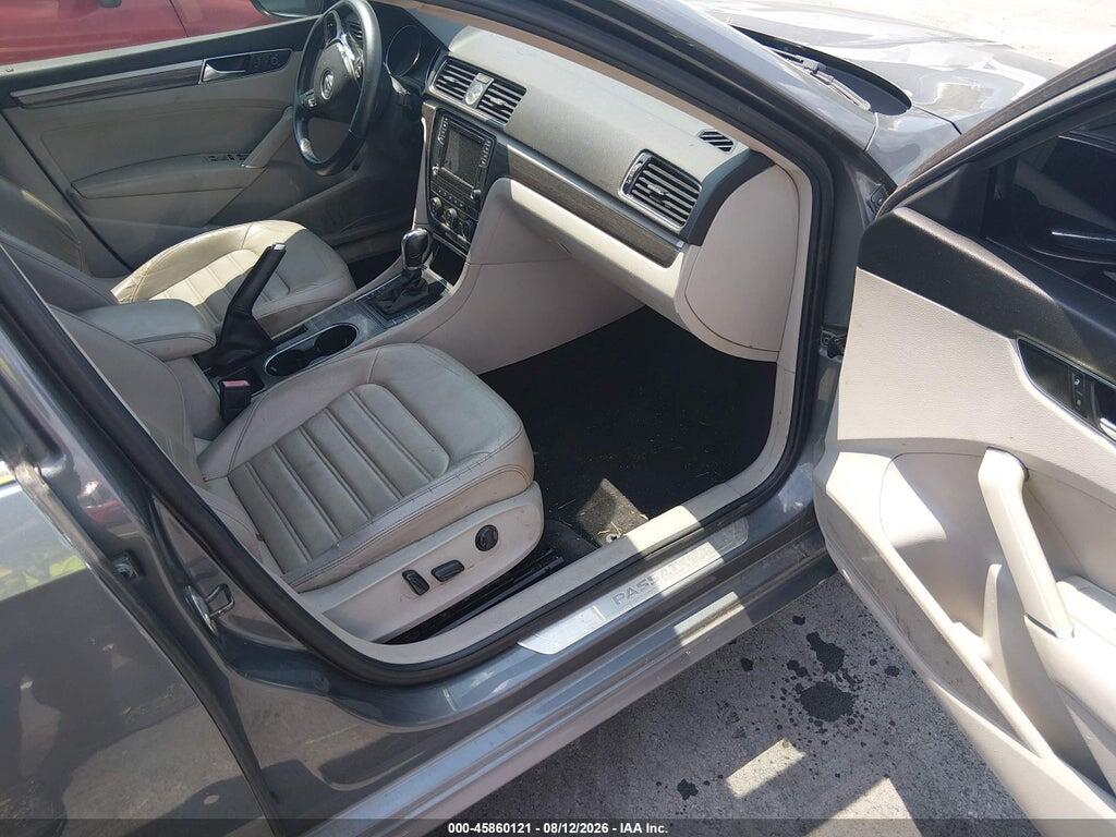 1VWCT7A34HC037775 2017 VOLKSWAGEN PASSAT photo no. 5