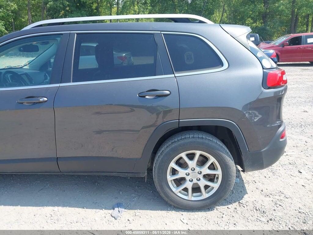 1C4PJMCS3HW569952 2017 JEEP CHEROKEE photo no. 6