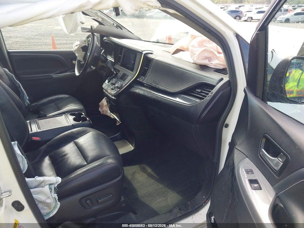5TDXZ3DC0HS773019 2017 TOYOTA SIENNA photo no. 5