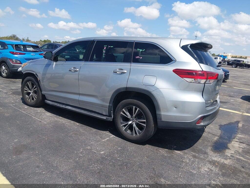 5TDZARFH6HS028917 2017 TOYOTA HIGHLANDER photo no. 3