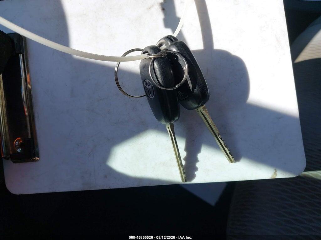 5YFBURHE3HP671519 2017 TOYOTA COROLLA photo no. 11