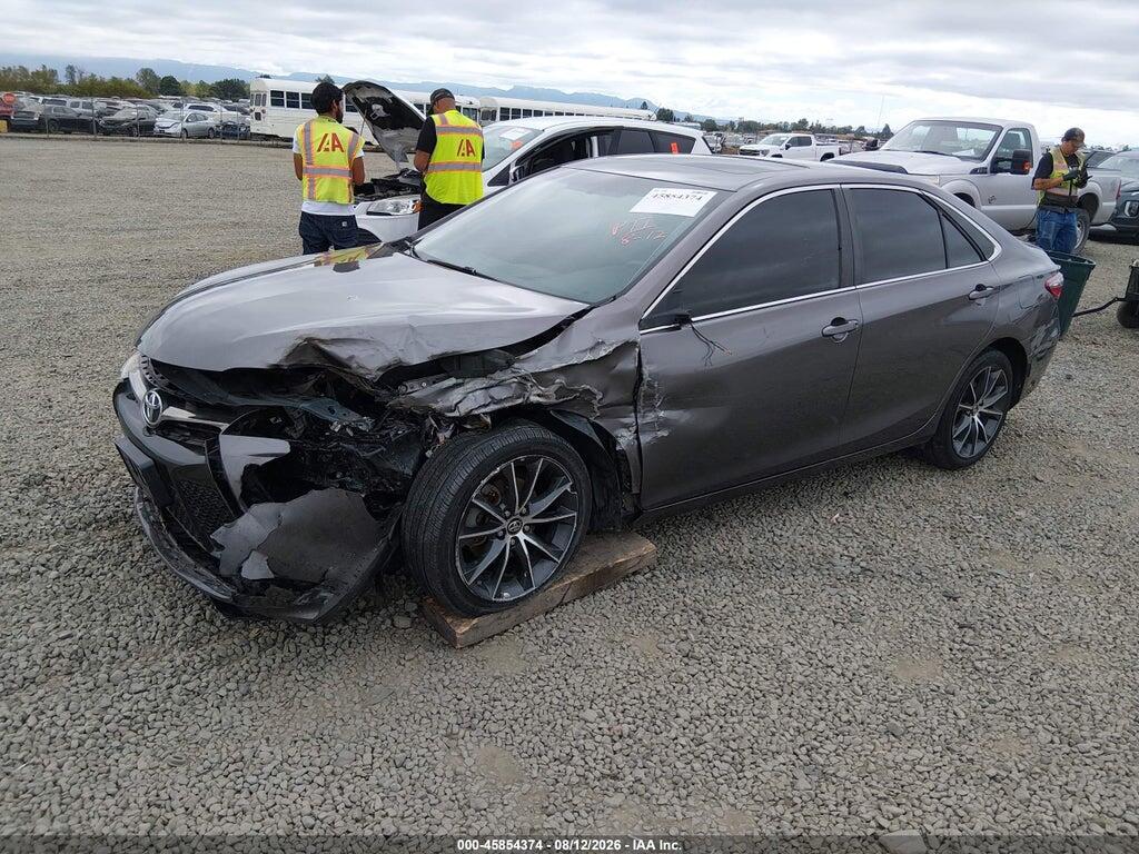 4T1BF1FK0HU277933 2017 TOYOTA CAMRY photo no. 2