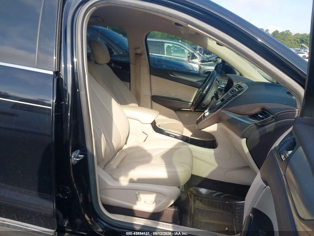 5LMCJ1C98HUL13742 2017 LINCOLN MKC photo no. 5