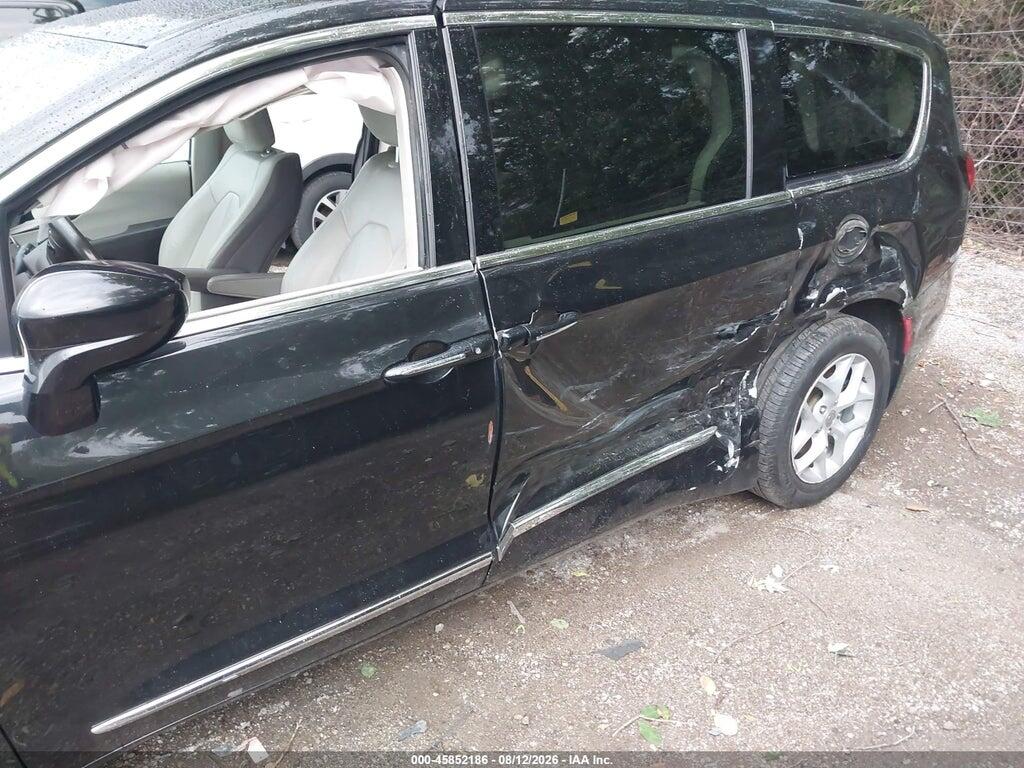 2C4RC1BG8HR607991 2017 CHRYSLER PACIFICA photo no. 6