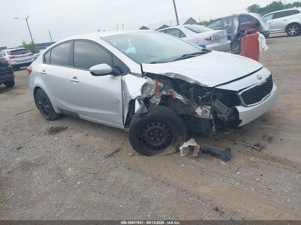 3KPFK4A75HE029360 2017 KIA FORTE photo no. 1