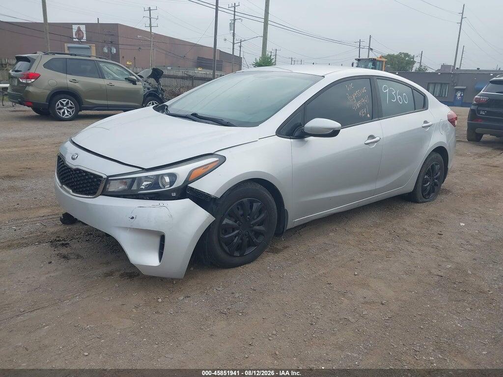 3KPFK4A75HE029360 2017 KIA FORTE photo no. 2