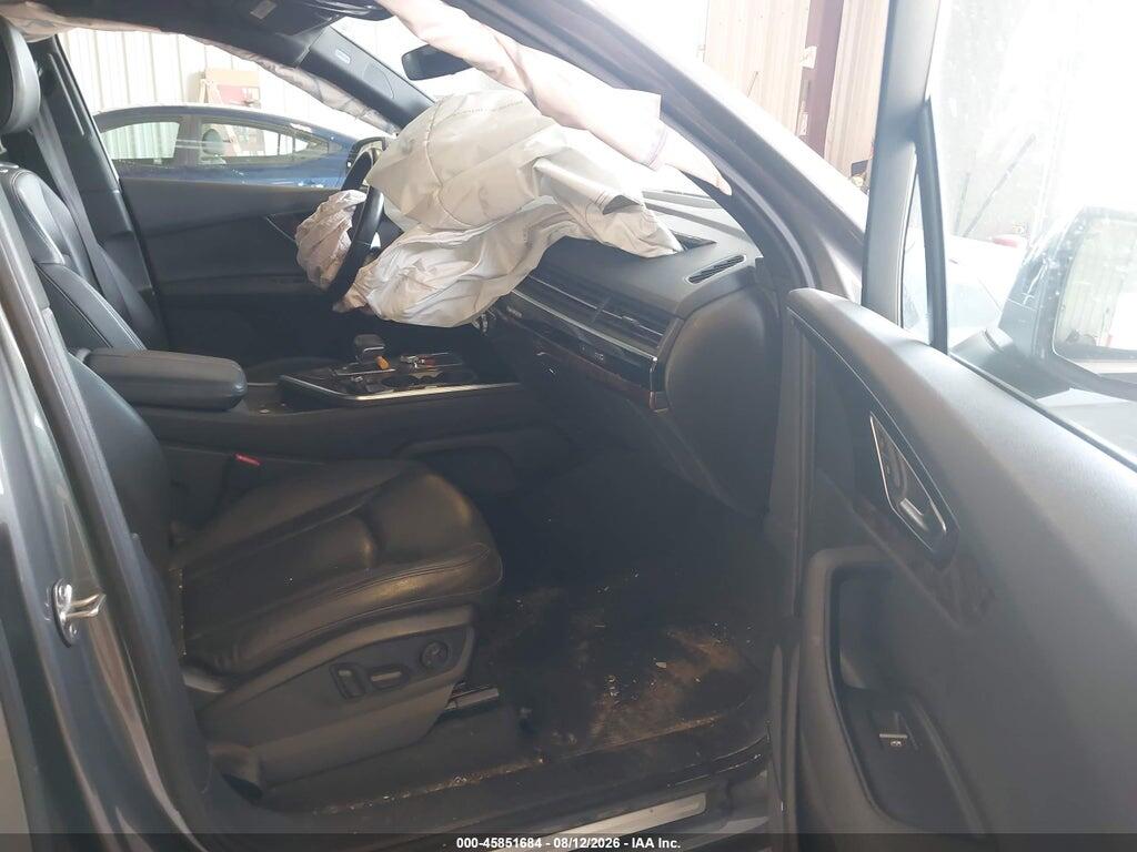 WA1LAAF70HD019540 2017 AUDI Q7 photo no. 5
