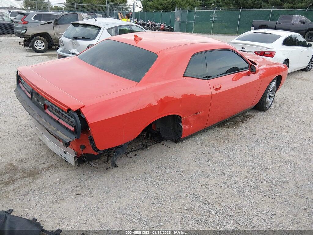 2C3CDZBT0HH655963 2017 DODGE CHALLENGER photo no. 4