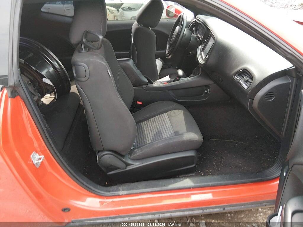 2C3CDZBT0HH655963 2017 DODGE CHALLENGER photo no. 5