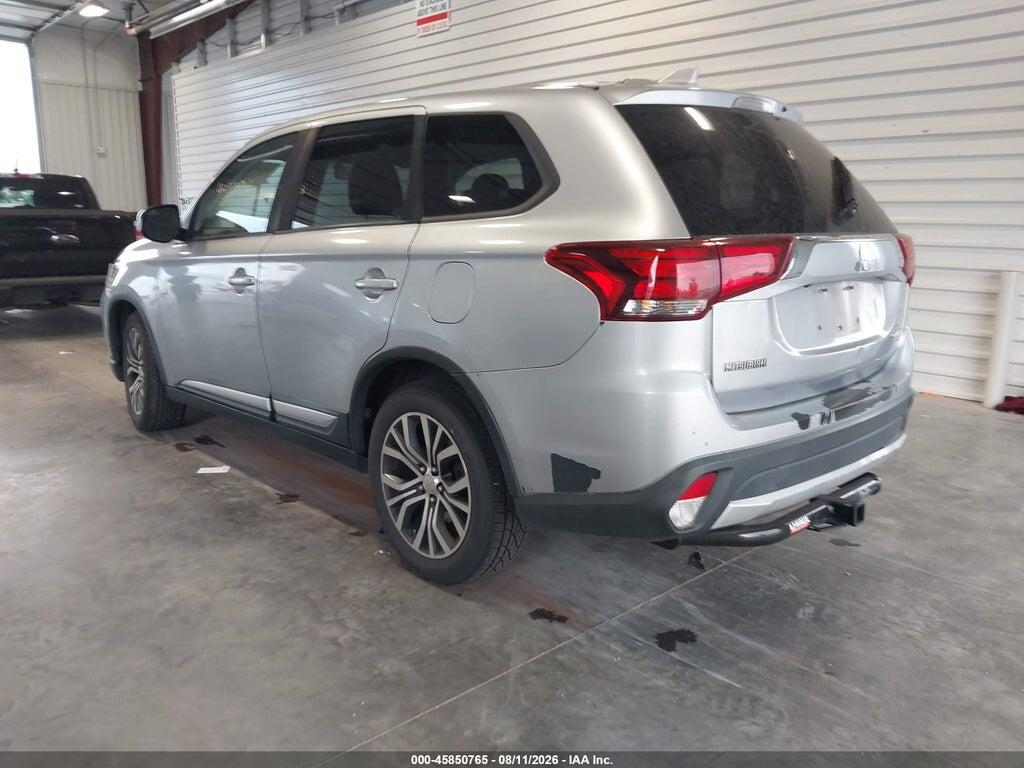 JA4AZ3A36HZ026754 2017 MITSUBISHI OUTLANDER photo no. 3