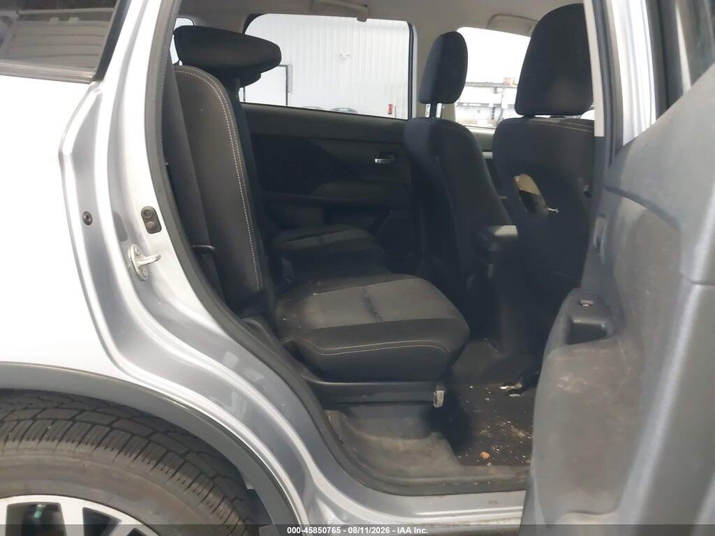 JA4AZ3A36HZ026754 2017 MITSUBISHI OUTLANDER photo no. 8