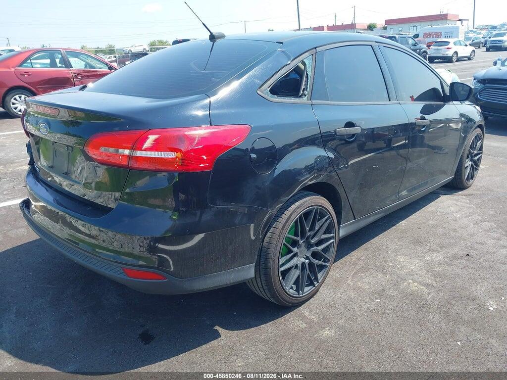 1FADP3E27HL231941 2017 FORD FOCUS photo no. 4