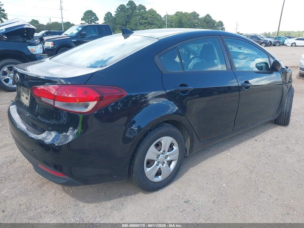 3KPFK4A73HE125181 2017 KIA FORTE photo no. 4