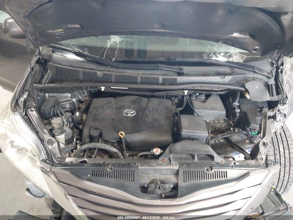 5TDKZ3DC2HS828600 2017 TOYOTA SIENNA photo no. 10