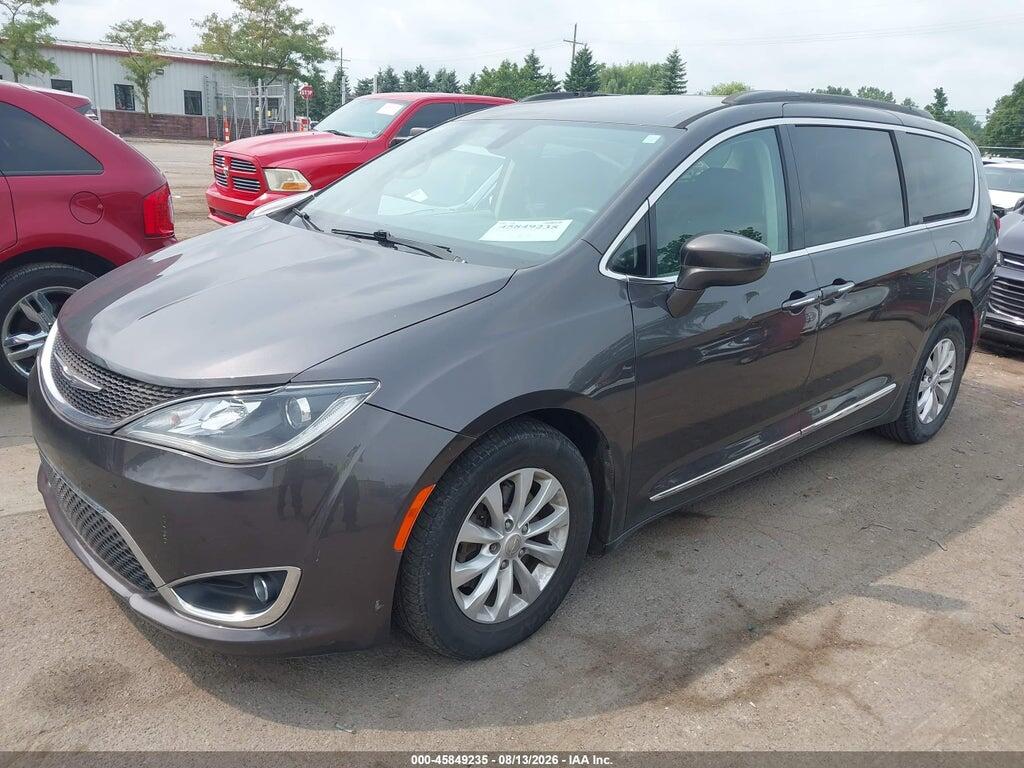 2C4RC1BG0HR543946 2017 CHRYSLER PACIFICA photo no. 2