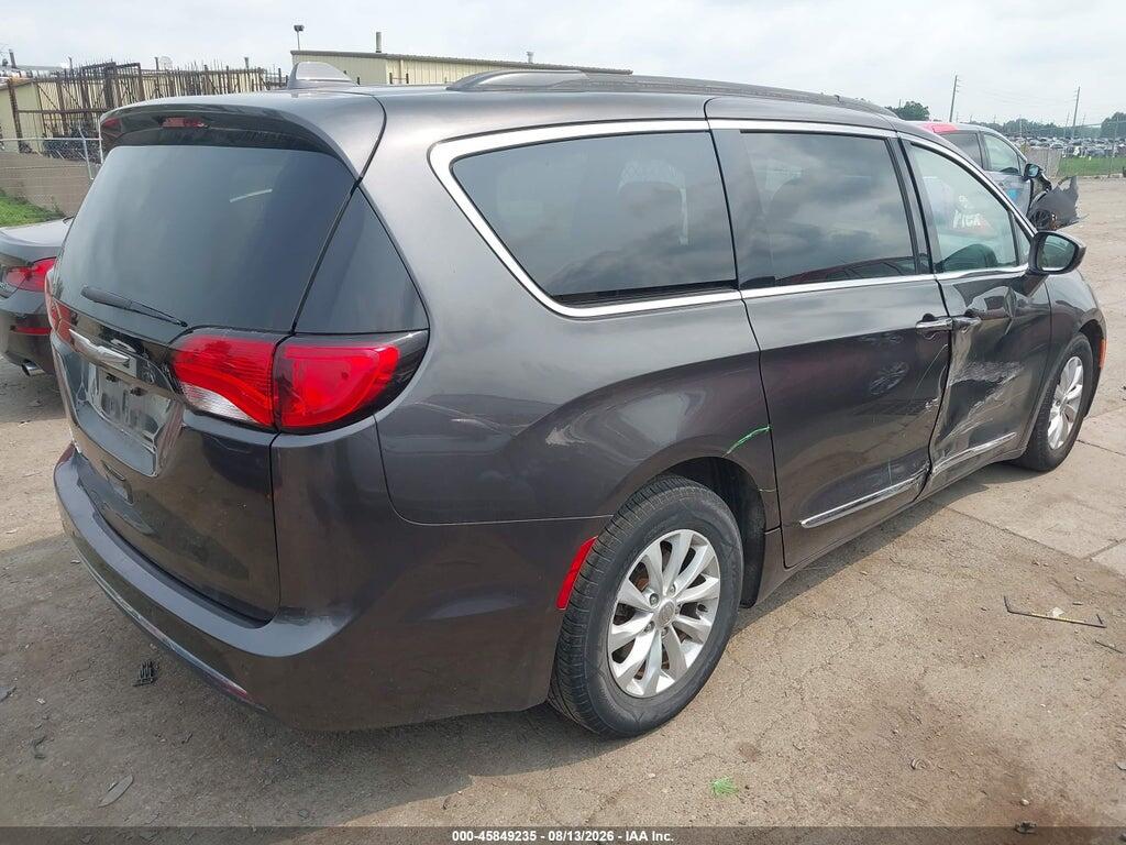 2C4RC1BG0HR543946 2017 CHRYSLER PACIFICA photo no. 4