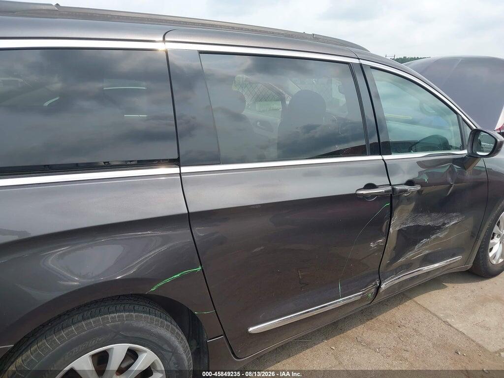2C4RC1BG0HR543946 2017 CHRYSLER PACIFICA photo no. 6