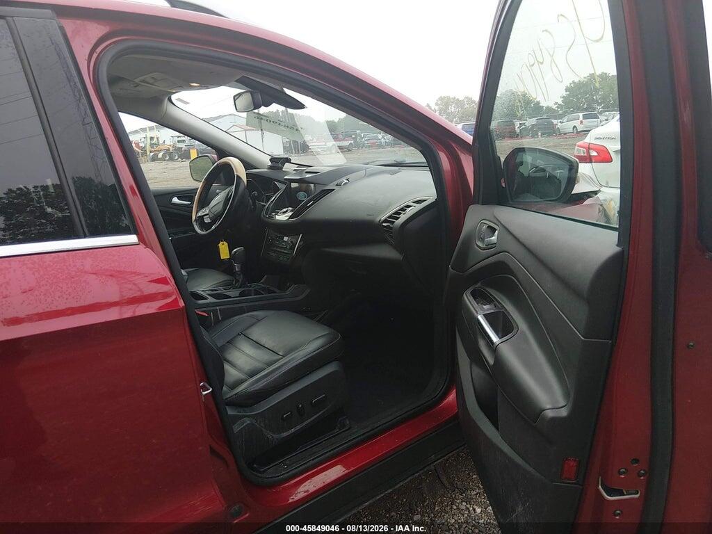 1FMCU9J99HUB58839 2017 FORD ESCAPE photo no. 5