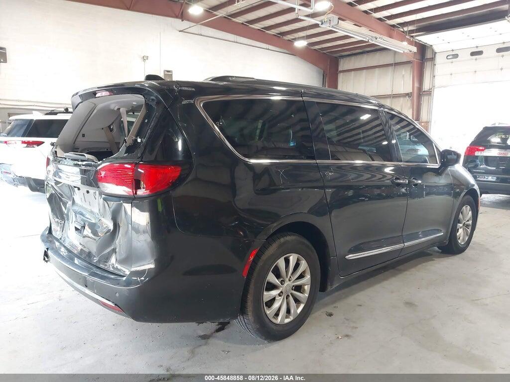 2C4RC1BG3HR688155 2017 CHRYSLER PACIFICA photo no. 4