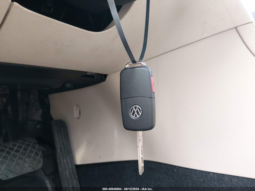 1VWGT7A30HC005181 2017 VOLKSWAGEN PASSAT photo no. 11