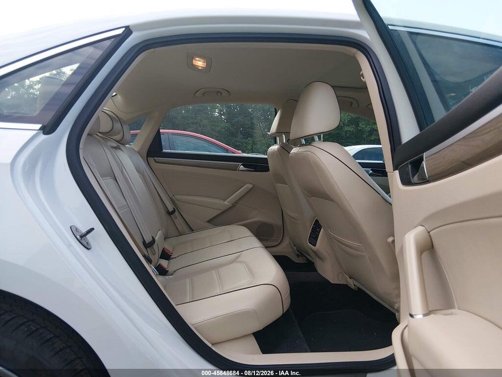 1VWGT7A30HC005181 2017 VOLKSWAGEN PASSAT photo no. 8