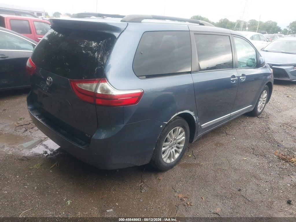5TDYZ3DC6HS866213 2017 TOYOTA SIENNA photo no. 4