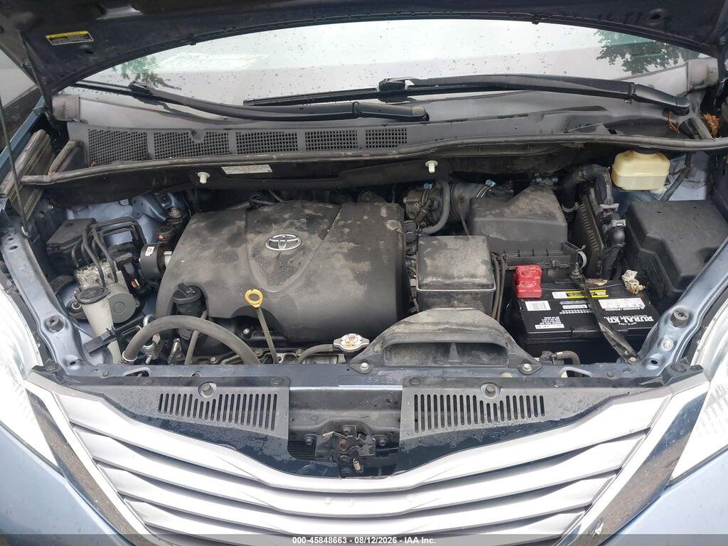 5TDYZ3DC6HS866213 2017 TOYOTA SIENNA photo no. 6