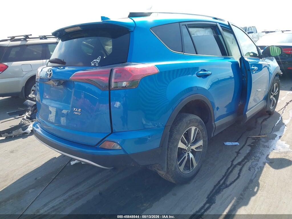 JTMRFREV4HD220809 2017 TOYOTA RAV4 photo no. 4