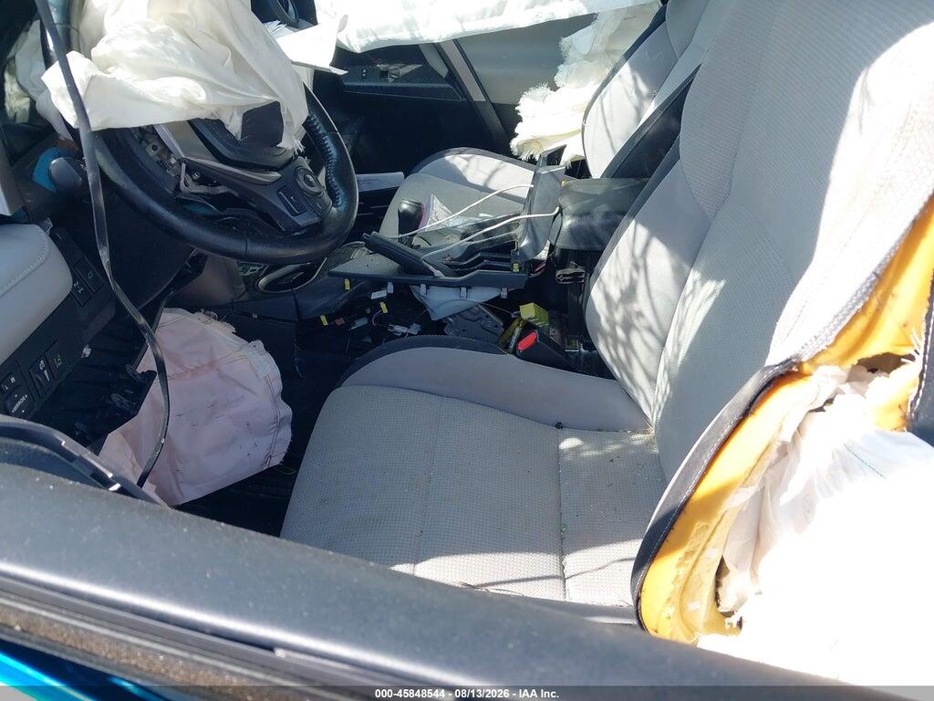 JTMRFREV4HD220809 2017 TOYOTA RAV4 photo no. 5
