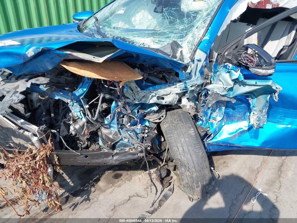 JTMRFREV4HD220809 2017 TOYOTA RAV4 photo no. 6